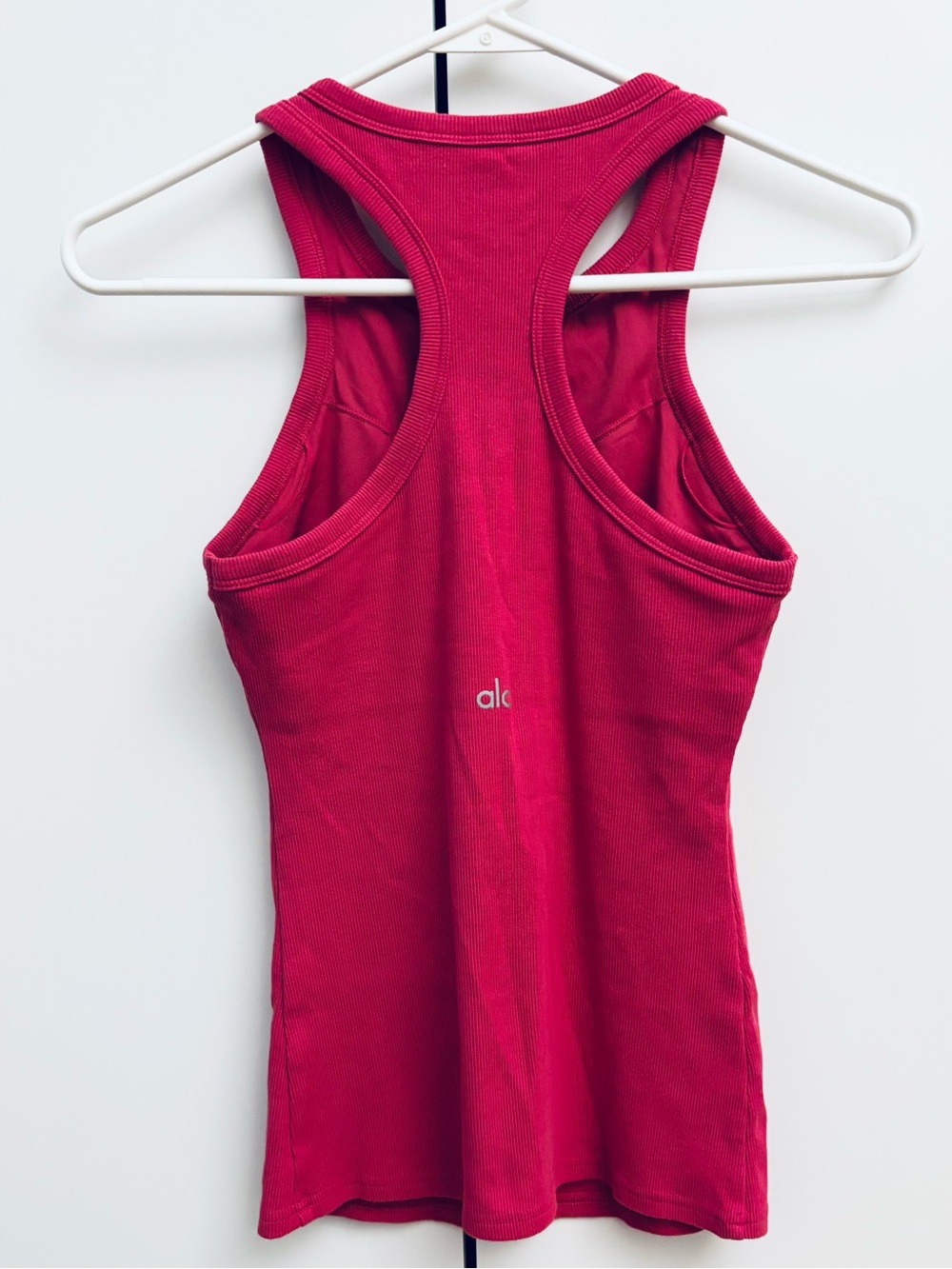 Like New Alo Yoga Aspire Ribbed Tank in Magenta Pink - Picture 2 of 4